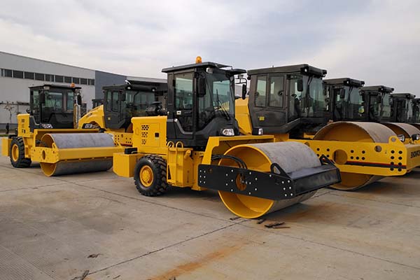 <a href='http://m.pop911.cn/product/77.html' target='_blank'>振動壓路機</a> <a href='http://m.pop911.cn/product/77.html' target='_blank'>振動壓路機</a>